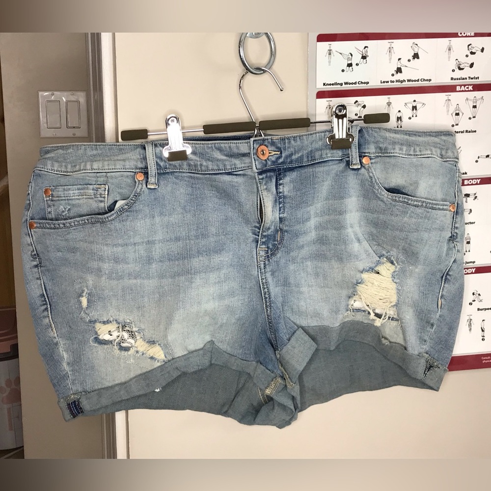 Torrid - Size: 26